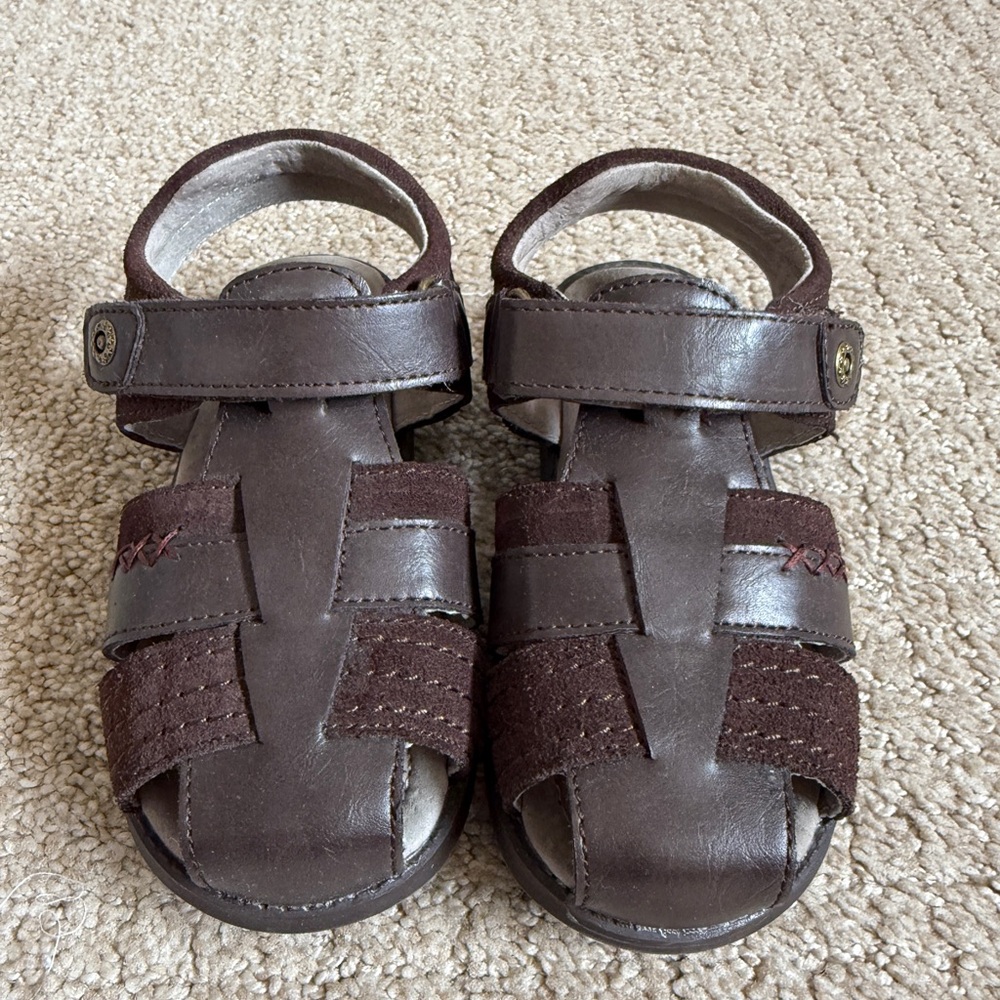 Tucker + Tate Brown Kids Sandals, size EU 26